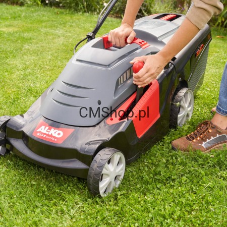 114056-lawnmower-40-4-e-comfort-webshop-mood-02_v16.jpg